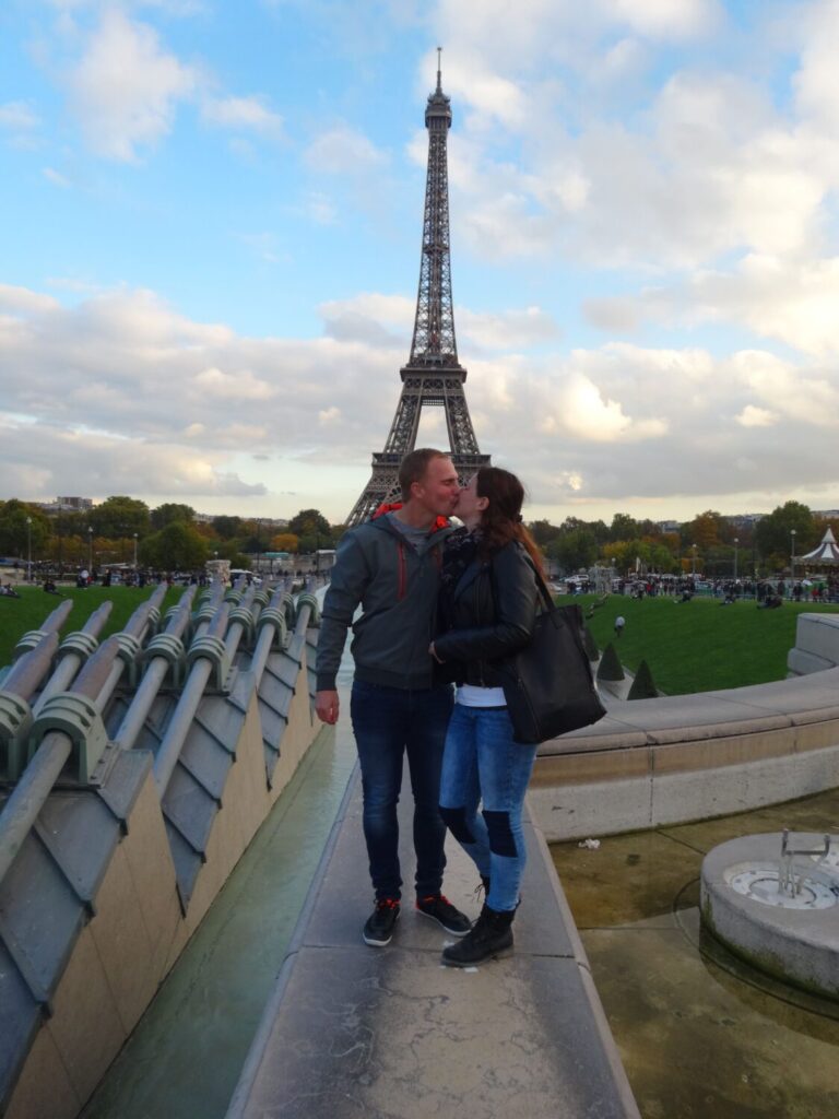 love is in the air Paris