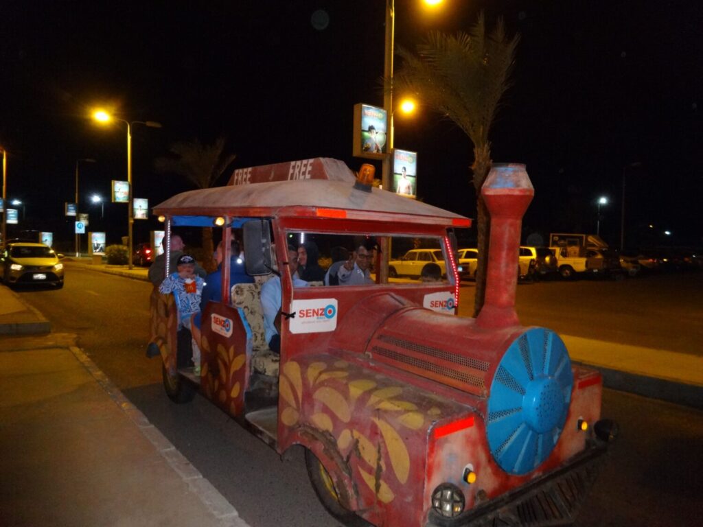 Senzo Tuk-Tuk